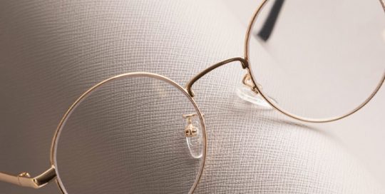 The Art of Eyeglasses – 6 Celebs to Learn It From Header