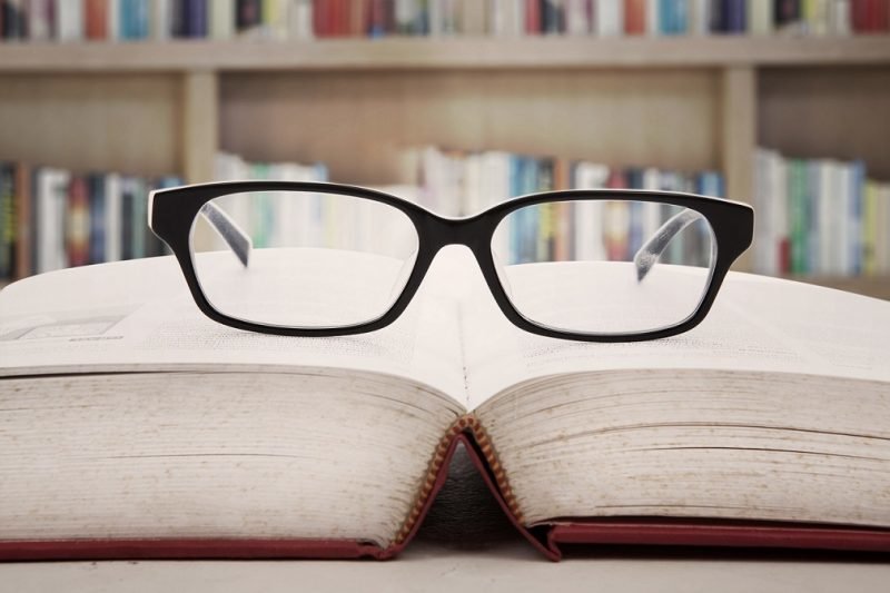 Is Excessive Reading Harmful for Your Eyes? - MarvelOptics™